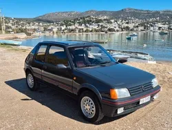 Schwarz Gebraucht 1984 Peugeot 205 | 17.000 €