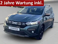 Gruen Gebraucht 2025 Dacia Jogger Extreme Kombi | 22.950 € (Fairer Preis)