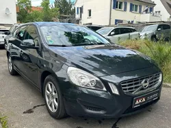 Grau Gebraucht 2011 Volvo V60 Kinetic Kombi | 8.999 € (Fairer Preis)