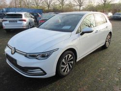 Weiss Gebraucht 2021 VW Golf VII | 22.988 € (Fairer Preis)