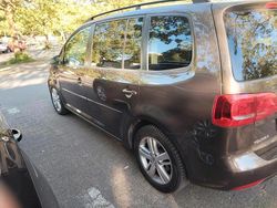 Braun Gebraucht 2012 VW Touran Van / Kleinbus | 6.400 € (Guter Preis)