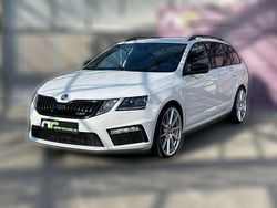 Weiß metallic Gebraucht 2020 Skoda Octavia RS Kombi | 27.880 €