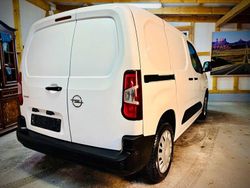 Weiß Gebraucht 2021 Opel Combo Edition Van / Kleinbus | 15.980 € (Guter Preis)