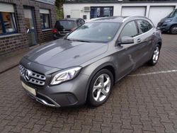 Grau Gebraucht 2019 Mercedes GLA180 SUV | 20.950 € (Fairer Preis)