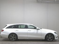 Weiss Gebraucht 2019 Mercedes E220 Avantgarde Kombi | 17.590 € (Superpreis)