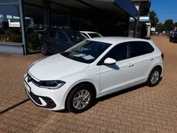 Weiss (metallic) Gebraucht 2024 VW Polo Style Kleinwagen | 19.990 € (Fairer Preis)