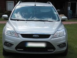 Grau Gebraucht 2009 Ford Focus Style Kombi | 3.000 € (Fairer Preis)