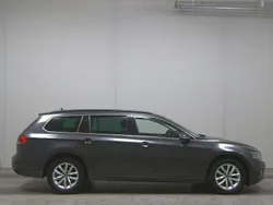 Grau Gebraucht 2023 VW Passat Business Kombi | 18.680 € (Superpreis)