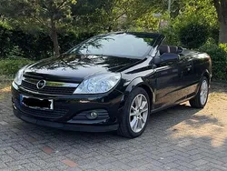 Schwarz Gebraucht 2007 Opel Astra Cabriolet Cabrio | 4.200 € (Etwas zu teuer)