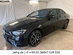 Schwarz Gebraucht 2021 Mercedes E300 AMG line Limousine | 31.950 € (Teuer)