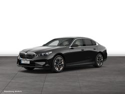 Black sapphire metallic Gebraucht 2024 BMW i5 Comfort Edition Limousine | 59.144 €
