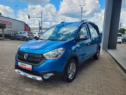 Blau Gebraucht 2020 Dacia Dokker Stepway Van | 19.700 € (Fairer Preis)