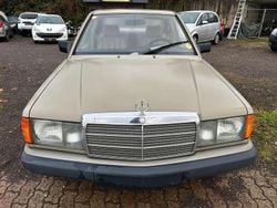 Grau Gebraucht 1990 Mercedes 190 Limousine | 4.999 €