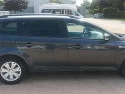 Blau Gebraucht 2011 Ford Mondeo Trend Kombi | 1.995 €