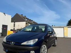 Blau Gebraucht 1999 Peugeot 206 Kleinwagen | 650 €