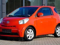 Toyota iQ