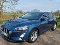 Blau Gebraucht 2019 Ford Focus Cool & Connect Limousine | 12.000 € (Fairer Preis)