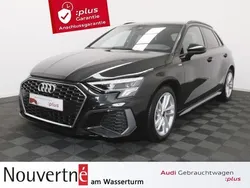 Mythosschwarz (black), metallic Gebraucht 2024 Audi A3 Sportback S-Line Limousine | 36.950 € (Fairer Preis)