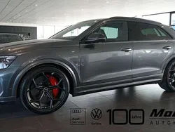 Grau Neu 2025 Audi RS Q8 Advanced Plus SUV | 175.900 € (Teuer)