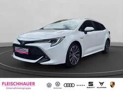 Weiss Gebraucht 2019 Toyota Corolla Kombi | 19.980 € (Fairer Preis)