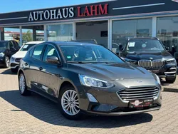 Grau Gebraucht 2019 Ford Focus Titanium Limousine | 12.490 € (Guter Preis)