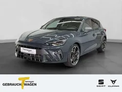 Blau Neu 2025 Cupra Leon VZ Limousine | 36.420 € (Superpreis)