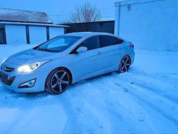 Weiß Gebraucht 2012 Hyundai i40 Limousine | 7.500 € (Fairer Preis)