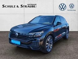 Deep black perleffekt (metallic) Gebraucht 2021 VW Touareg R-line SUV | 51.750 € (Guter Preis)