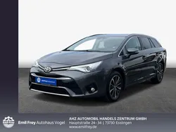 Grau Gebraucht 2018 Toyota Avensis Team Kombi | 18.990 € (Etwas zu teuer)