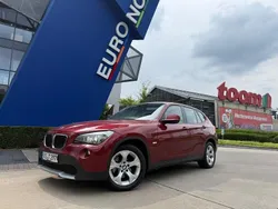 Rot Gebraucht 2011 BMW X1 Sport Line SUV | 10.900 € (Fairer Preis)