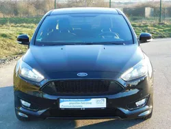 Iridiumschwarz metallic Gebraucht 2018 Ford Focus ST-Line Limousine | 14.890 € (Guter Preis)