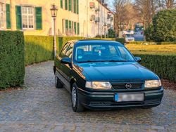 Grün Gebraucht 1995 Opel Vectra Limousine | 3.800 €