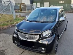 Schwarz Gebraucht 2019 Smart ForFour Kleinwagen | 11.000 € (Fairer Preis)