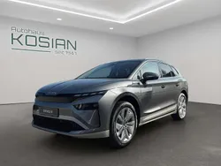 Grau Gebraucht 2025 Skoda Enyaq iV Loft SUV | 43.980 € (Fairer Preis)