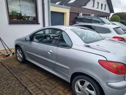 Silber Gebraucht 2006 Peugeot 206 CC Quiksilver Cabrio | 2.390 € (Fairer Preis)