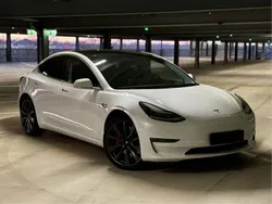 Weiß Gebraucht 2020 Tesla Model 3 Performance Limousine | 23.900 € (Guter Preis)
