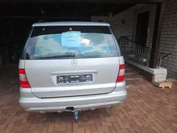 Silber Gebraucht 2021 Mercedes ML270 SUV | 6.000 €