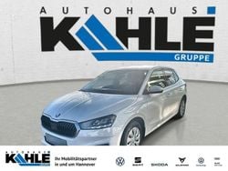 Candyweiß Gebraucht 2022 Skoda Fabia Ambition Limousine | 12.590 € (Guter Preis)