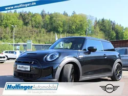Midnight black Gebraucht 2023 Mini Cooper SE Kleinwagen | 18.950 € (Superpreis)