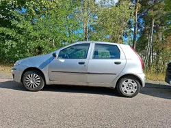 Silber Gebraucht 2003 Fiat Punto Kleinwagen | 350 € (Guter Preis)