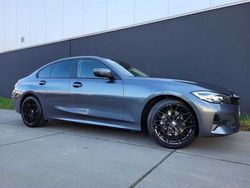 Grau Gebraucht 2022 BMW 316 Sport Line Limousine | 26.940 € (Teuer)