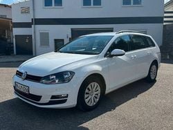 Weiß Gebraucht 2017 VW Golf VII Trendline Kombi | 11.781 € (Superpreis)