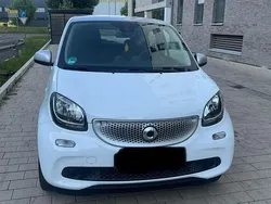 Weiß Gebraucht 2019 Smart ForFour Kleinwagen | 14.490 € (Fairer Preis)