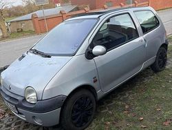 Gebraucht 2000 Renault Twingo Privilege Kleinwagen | 800 € (Fairer Preis)