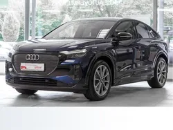 Navarrablau metallic Gebraucht 2024 Audi Q4 Sportback e-tron Ambiente SUV | 46.140 € (Teuer)