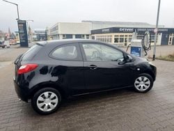 Schwarz Gebraucht 2010 Mazda 2 Limousine | 2.899 € (Guter Preis)