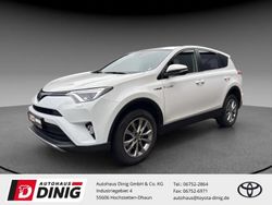 Weiss Gebraucht 2018 Toyota RAV4 Hybrid Team SUV | 22.995 € (Fairer Preis)