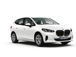 Mineralweiß metallic Gebraucht 2024 BMW 218 Active Tourer Shadowline Van / Kleinbus | 35.410 € (Guter Preis)