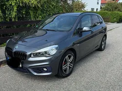 Grau Gebraucht 2016 BMW 225 Active Tourer Sport Line Van / Kleinbus | 16.500 € (Fairer Preis)