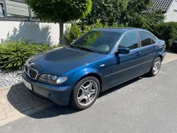 Blau Gebraucht 2003 BMW 318 Limousine | 2.950 € (Etwas zu teuer)